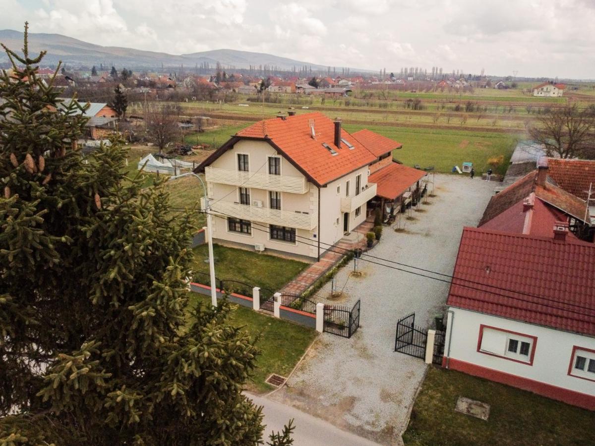 Kuca Za Odmor Vallirea Kaptol Exterior photo